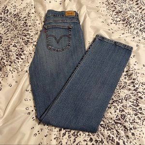 Levi’s Straight Leg Jeans